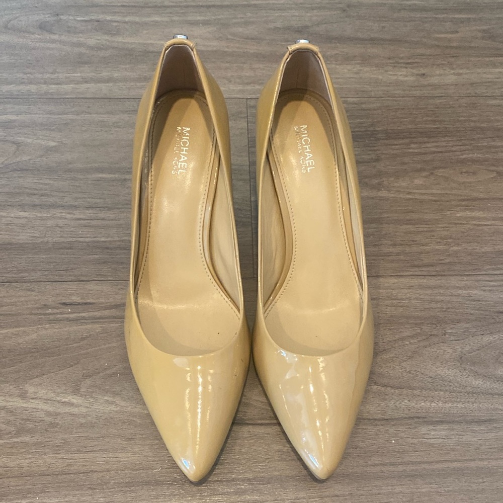 Michael Kors heels size 8